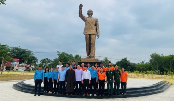 CHƯƠNG TRÌNH “XUÂN BIÊN PHÒNG ẤM LÒNG DÂN BẢN “ CHỦ ĐỀ “ NGHĨA TÌNH BIỂN ĐẢO”